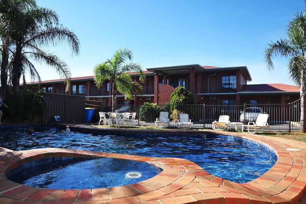 Peppermill Inn Motel Shepparton Exterior photo