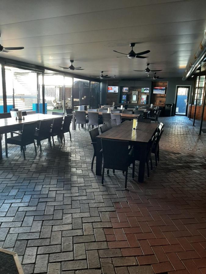 Peppermill Inn Motel Shepparton Exterior photo
